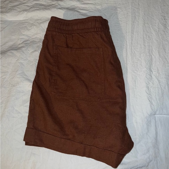 NEW, Old Navy Linen Blend Shorts  MEDIUM - Picture 4 of 11